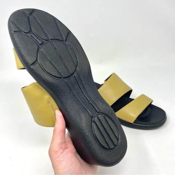 Rockport Chunky Light Olive Double Strap Leather Sandals Size 9 - Picture 9 of 10